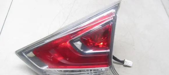 Nissan X-Trail T32 Tailgate rear/tail lights