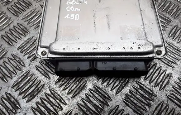 Volkswagen Golf IV Engine control unit/module