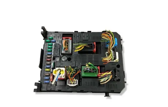 Peugeot 308 Comfort/convenience module 9666895380