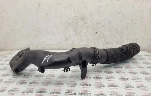 Volkswagen Golf IV Intercooler hose/pipe 1J0129654S