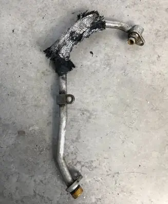 Engine coolant pipe/hose