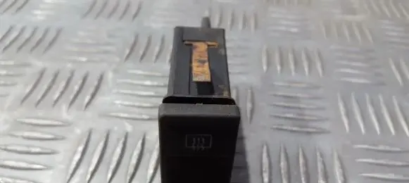 Windscreen/window heater switch