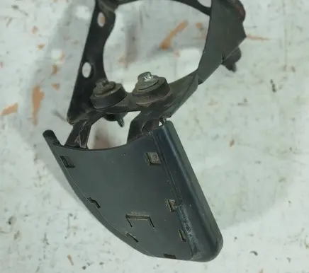 Volkswagen Sharan ABS pump bracket 7m3947565a