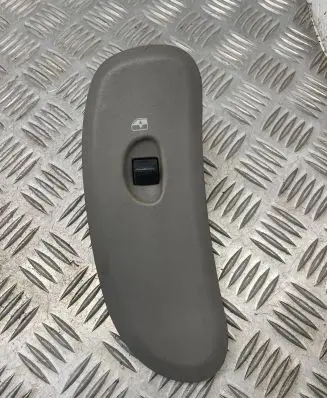 Chrysler Voyager Electric window control switch 0SB711L5AC 3050520083 754671
