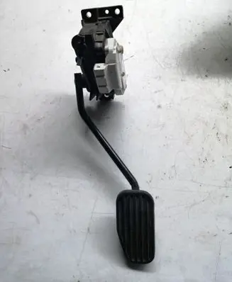 Volvo XC90 Accelerator throttle pedal 30683521