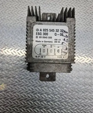 Mercedes-Benz A W168 Coolant fan relay A0255453232 898940000 ESG300