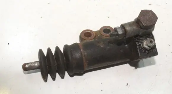 Hyundai Tucson TL Clutch slave cylinder 