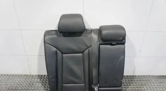 Hyundai i40 Second row seats 