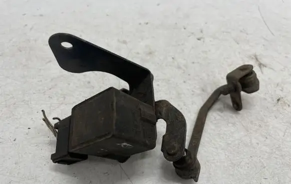 Mercedes-Benz E W211 Headlight/headlamp level sensor A0105427717