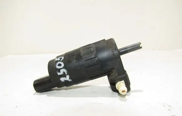 Volkswagen Caddy Windscreen/windshield washer pump 1K6955651