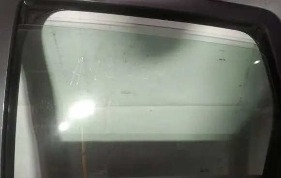 Mitsubishi Colt Rear door window glass as2