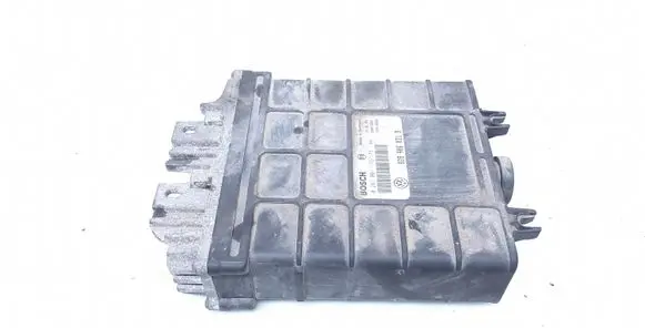 Volkswagen PASSAT B4 Engine control unit/module 0281001172 028906021B