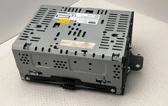 Ford Kuga II Radio/CD/DVD/GPS head unit CV4T19C107LH 10R048384
