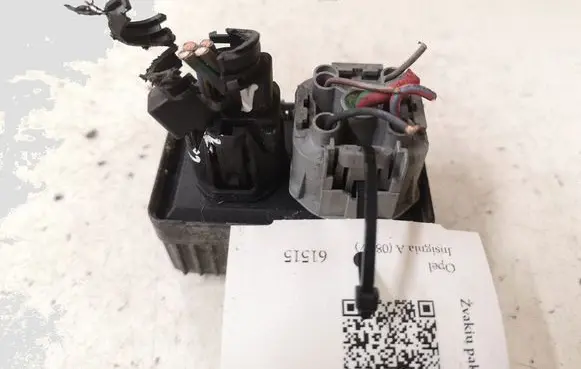 Opel Insignia A Glow plug pre-heat relay 55563423 0522122601