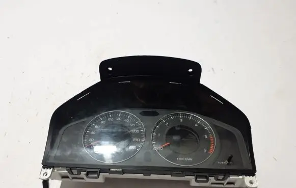Volvo XC60 Speedometer (instrument cluster) 31270899