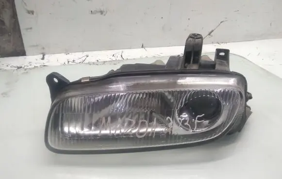 Mazda 323 F Headlight/headlamp 11061708