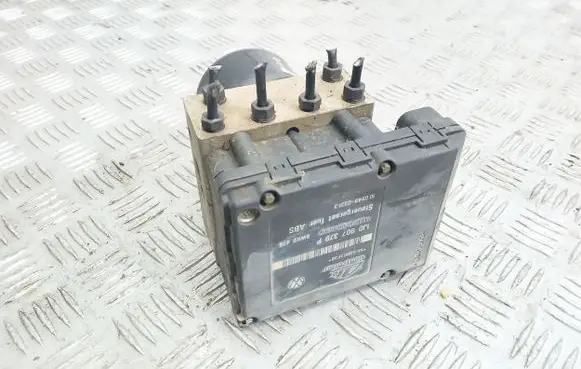 Seat Leon (1M) ABS Pump 1J0907379P 1J0614117D