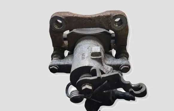 Volkswagen Golf Plus Rear brake caliper