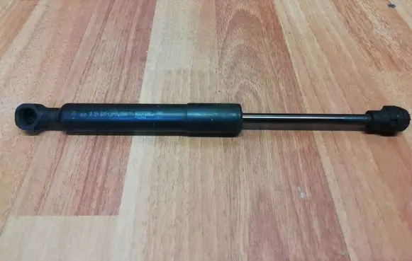 Renault Zoe Front bonnet/hood damper/strut 654707338R 654709477R