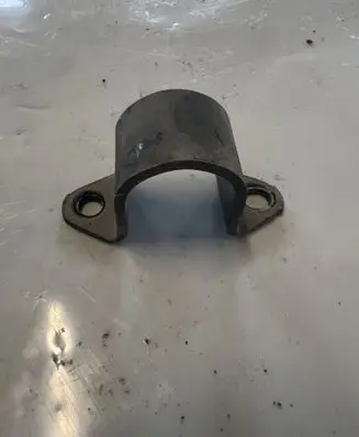 Toyota Corolla Verso AR10 Sway bar bush bracket, front 