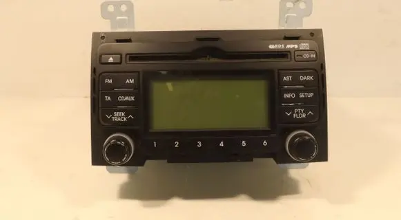 Hyundai i30 Radio/GPS head unit trim 961602L200