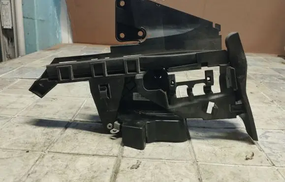 Ford Focus C-MAX Rear door lock 240000000