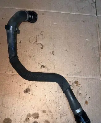 BMW X5 E53 Engine coolant pipe/hose 7789403