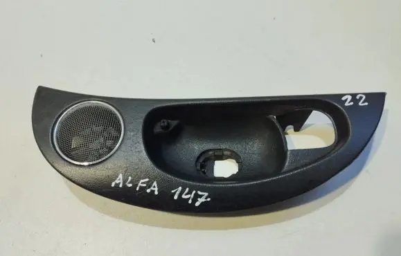 Alfa Romeo 147 Other front door trim element 735300210