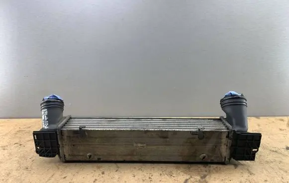 BMW 3 E90 E91 Intercooler air channel guide 7798788 17517798788