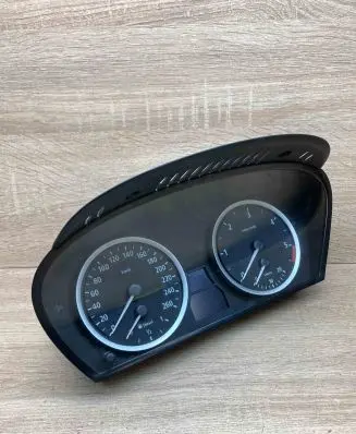 BMW 5 E60 E61 Speedometer (instrument cluster) 6974576 110080213