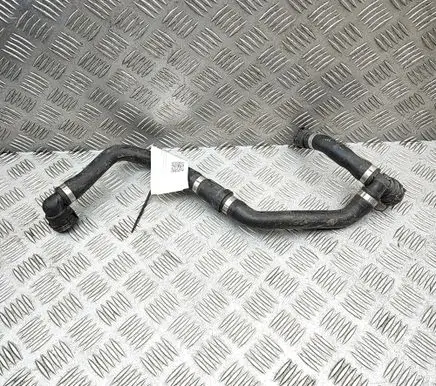 Mercedes-Benz GLC X253 C253 Engine coolant pipe/hose A2135015401