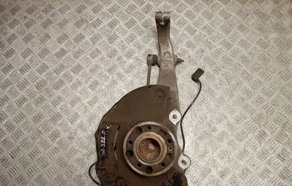 Mercedes-Benz S W222 Front wheel hub 2221901