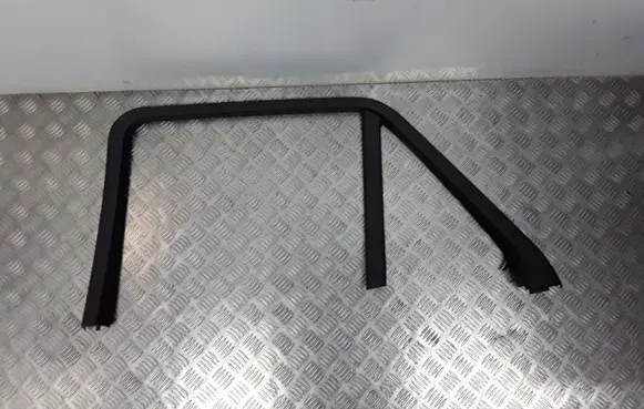 Mercedes-Benz ML W166 Rear door glass trim molding A1667370280