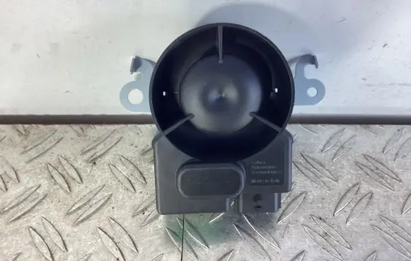Lexus NX Alarm system siren 8904078010 2370006130
