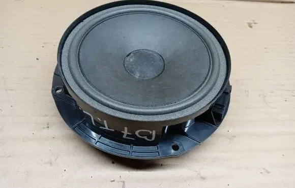Volkswagen PASSAT B7 Rear door speaker 3C8035453 900475460062