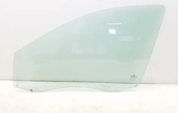 KIA Sorento Front door window glass four-door