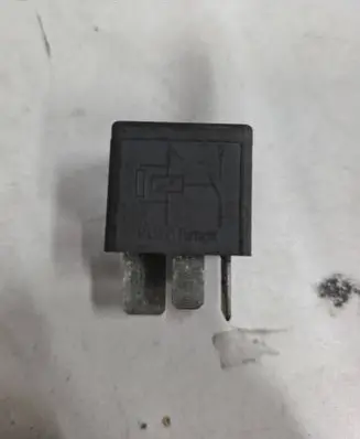 Ford Mondeo MK II Other relay F80B14B192AA