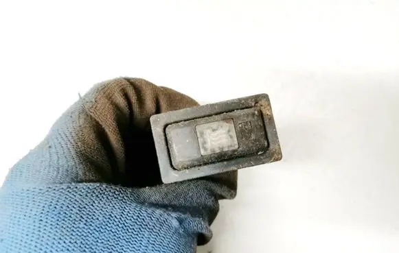 Toyota Avensis T250 Windscreen/window heater switch 153337 153261