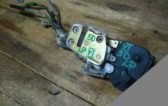 Honda Civic Front door lock