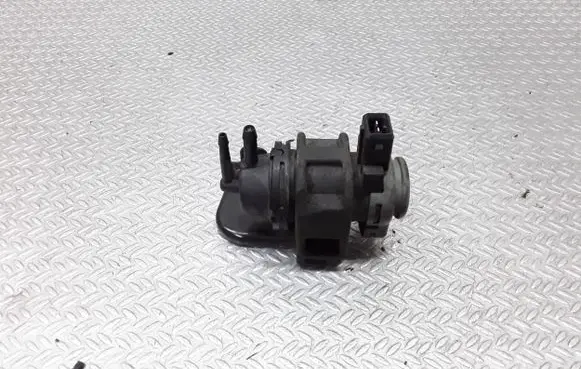 Renault Laguna III Turbo solenoid valve 8200576400