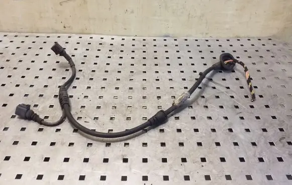 Audi A4 S4 B8 8K Rear ABS sensor wiring 