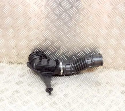 Maserati Levante Air intake duct part 670105376 72443167