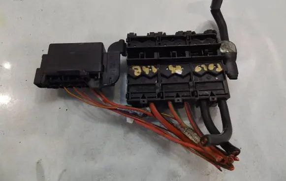 Volkswagen Polo IV 9N3 Fuse box set