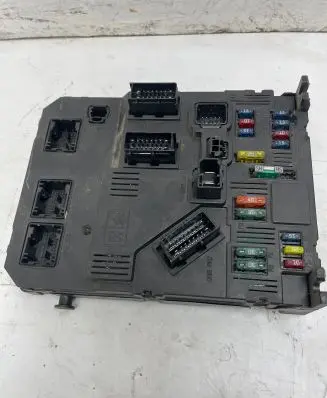 Peugeot 206 Comfort/convenience module 9650584680 S118085220 530029301