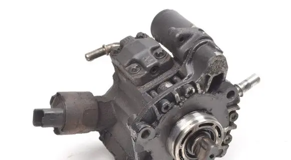 Peugeot 407 Fuel injection high pressure pump 9658193980