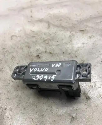 Volvo S90, V90 Glow plug pre-heat relay 31459300