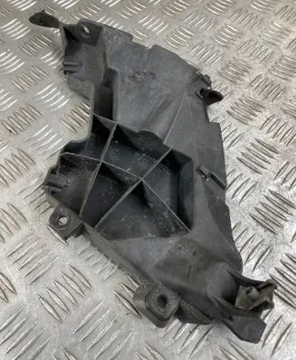 Audi A7 S7 4G Front bumper mounting bracket 4G8807283C
