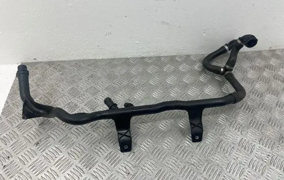 BMW 1 E81 E87 Engine coolant pipe/hose 754823