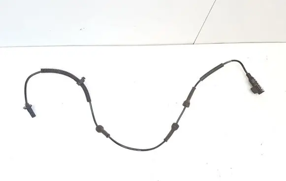 Land Rover Freelander 2 - LR2 ABS brake wheel speed sensor LR001056