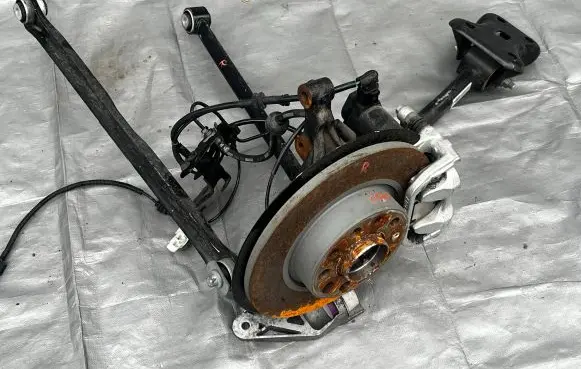 Jeep Compass Rear wheel hub spindle/knuckle 